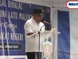 Hadiri Halal Bi Halal di Negeri Tial, Murad Ismail dan Istri Berikan Bantuan untuk Anak Yatim