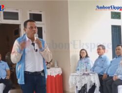 Didampingi Sam Latuconsina dan Barnabas Orno, Pasangan HL-AV Daftar di KPU