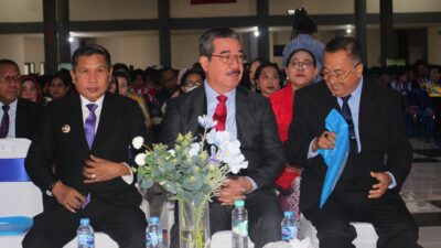 Gubernur Hadiri 923 Wisudawan Unpatti